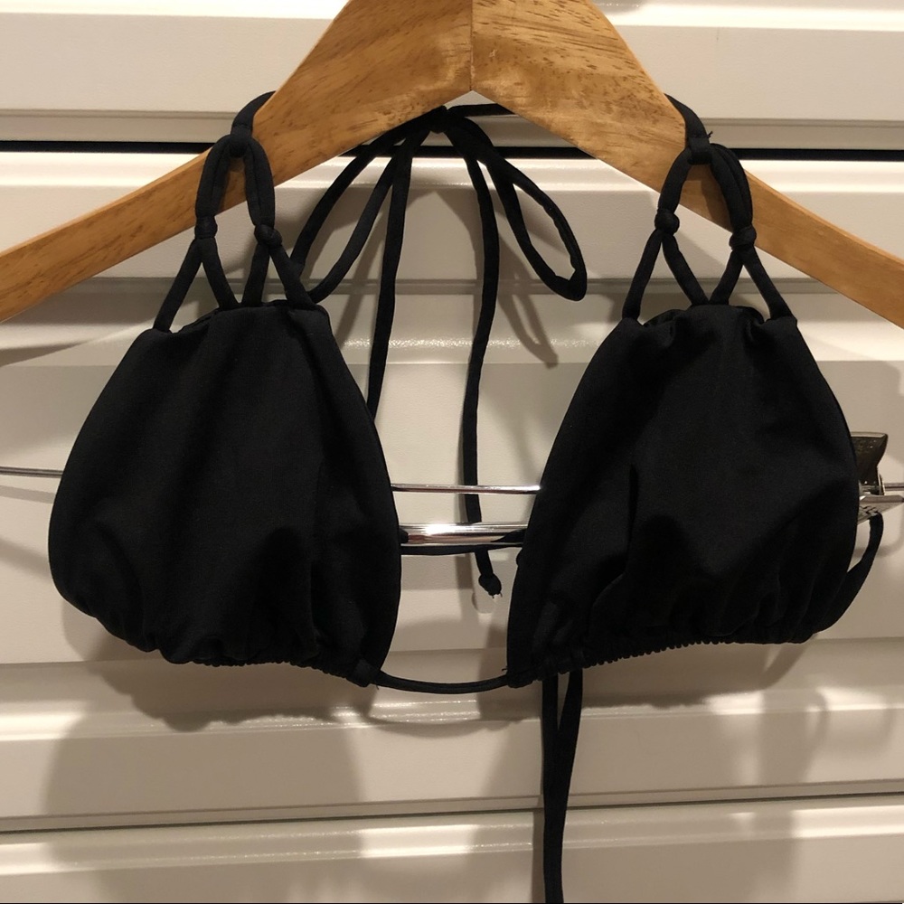 Black bikini top